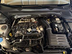 Volkswagen Golf R 2024, 315 ch, 4 cylindres turbocompressés - Product Image 5