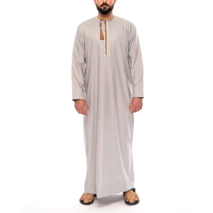Top vente vêtements islamiques tenue décontracté nouveau gros couleur unie musulman habiller utiliser des vêtements islamiques Thobes taille adulte - Product Image 6