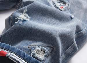 Pantalones cortos de mezclilla ajustados para hombre, pantalones cortos rasgados con agujeros desgastados, cierre de botones, cremallera, recto oscuro para verano informal, punto de algodón - Product Image 4