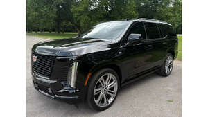 Auto Usado Certificado LHD/RHD, Cadillac Sport Platinum 4WD 2025 - Product Image 2