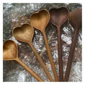 Ensemble de cuillères de cuisine durables faites à la main du Vietnam Outils de cuisson en bois naturel pour l'exportation, la vente en gros et au détail - Product Image 5