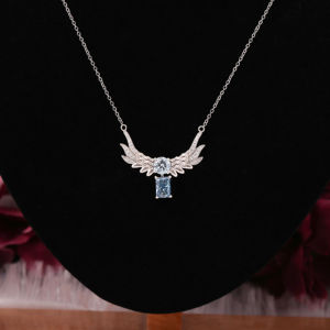 Pendentif personnalisé en forme de hibou bleu rond et radieux en or massif 18 carats utilisé pour toutes les occasions pour les femmes. - Product Image 1