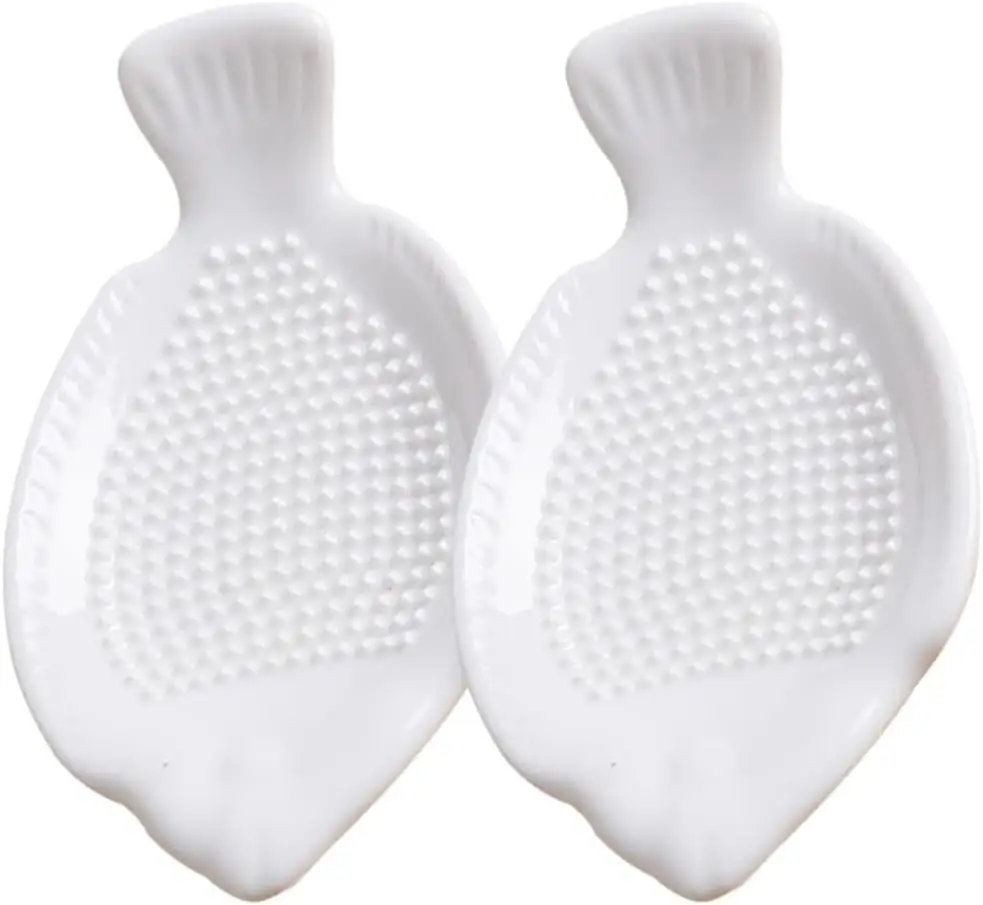 2 Pcs Râpe en céramique Assiette en forme de poisson Râpe à ail en porcelaine Assiettes à gingembre pour pain à l'oignon, fromage et ail