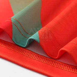 Uniforme de Fútbol para Hombre, Precio al por Mayor, en Existencia, Diseño de Logotipo Personalizado, Transpirable, de Secado Rápido, 100% Poliéster - Product Image 5