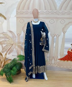 ชุดทำงานผ้าจอร์เจียแบบทันสมัยปักด้วยเพชรเสื้อผ้าชาติพันธุ์ - Product Image 6