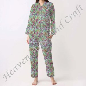 Ensemble de pyjama en coton imprimé floral pour femmes Bloc à la main Printemps/Été Floral/Caractère/Lettre/Motif/Vacances/Motif de cocotier - Product Image 5