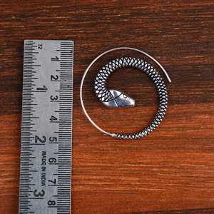 Nuevos Pendientes de Serpiente de Diseño Moderno, Joyería Gótica de Aro de Latón para Mujer, Acabado Plateado Oxidado, Espiral Animal Boho, Venta al por Mayor/OEM/ODM - Product Image 4
