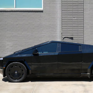 Tesla Cybertruck Foundation Series 2024 Usado - Product Image 1