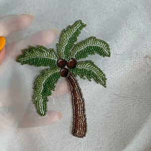 Charmes de sac en forme de canard brodés de perles élégantes pour sacs de luxe, broderie de perles, charme de sac avec un design ethnique et artistique - Product Image 1