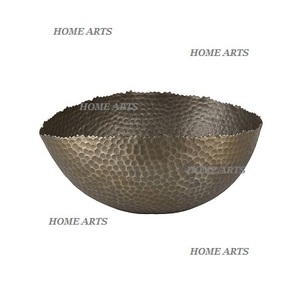 Bol décoratif en aluminium fait à la main Design tendance Vaisselle Fruits secs Bol de service pour restaurant Usage domestique - Product Image 6