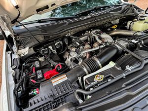 Fairly Used 2021 F-ord F-250 Super Duty Lariat R-oush 4x4 Power Stroke Turbodiesel V8, 4WD, Highly-Equipped - Product Image 6