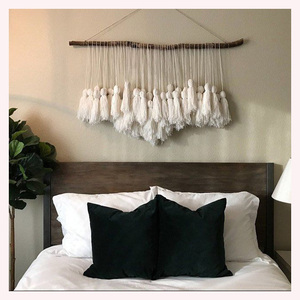 Decoración de pared de hilo vertical grande Arte de fibra de textura suave en gris y blanco de dos tonos para un estilo elegante para el hogar - Product Image 1