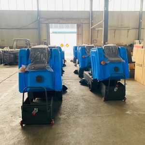 เครื่องกวาดพื้นแบบอุตสาหกรรมเปียก310ah 100% SW4000พร้อมไม้กวาดสองข้างแหล่งกำเนิด - Product Image 3