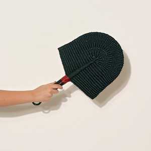 Éventail à main en herbe de mer au prix le plus bas, éventails à main en herbe de mer faits sur mesure avec poignée enveloppée de cuir - Product Image 2