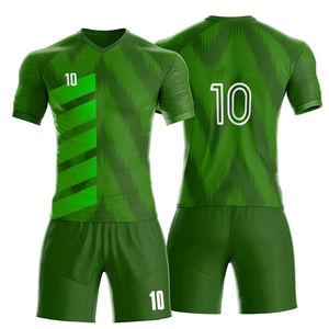 Ensemble de maillots de football personnalisés pour hommes, à sublimation, à séchage rapide, 100% polyester, avec impression de logo personnalisée pour un usage sportif - Product Image 2
