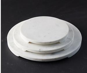 Tabla de cortar de mármol blanco y madera con vetas grises para interiores de cocina de lujo y preparación profesional de alimentos - Product Image 3