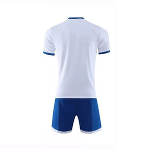 Maillot de football pour hommes de haute qualité en polyester 100% avec design personnalisé 2026, uniforme de football avec impression numérique sublimée - Product Image 3