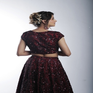 ชุดเลเฮนกาโชลีเจ้าสาวสั่งตัดออกแบบพิเศษขายส่ง |   ชุดปักเลื่อมหลากสีพรีเมียมสำหรับโอกาสพิเศษ - Product Image 4