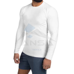 เสื้อแรชการ์ดผู้ชายดีไซน์ล่าสุด ระบายอากาศได้ดี สีแดงสุดฮิต รับผลิตตามแบบ OEM ขายส่ง คุณภาพสูง ผ้าสเตรช แห้งเร็ว - Product Image 4