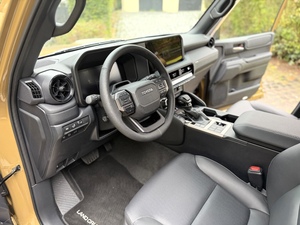 Nuovissimo Toyota Land Cruiser 2025 2.8D-4D 4WD 205 CV Diesel con Trasmissione Automatica, 4 Cilindri, 5 Posti, SUV/Veicolo Fuoristrada - Product Image 2