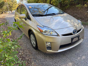 Toyota Prius Four 2011 - Product Image 2