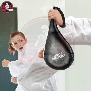 Cibles de frappe robustes en PVC et cuir pour l'entraînement de boxe, MMA et arts martiaux - Product Image 5