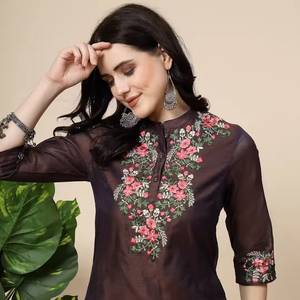 Kurta longue à manches droites en polyester brodé marron pour femme, style décontracté, avec pantalon assorti – Design attrayant et tendance - Product Image 1