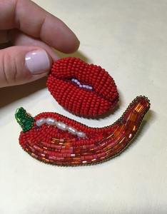 Pendentif en forme de cœur rouge sacré victorien, style bohème, perles de verre colorées, collier de bijoux, fournitures - Product Image 1