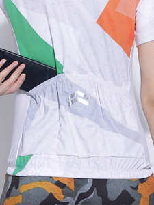 Vêtements de vélo respirants à coupe ajustée pour femmes maillot de cyclisme à manches courtes léger OEM maillot de vélo de route maillot d'équipe personnalisé - Product Image 2