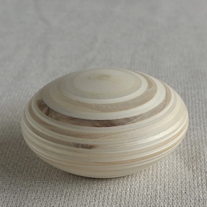 Urne funéraire en bambou tissé à la main, nouveau design original, pour cendres d'animaux de compagnie, urnes commémoratives décoratives pour humains en provenance du Vietnam - Product Image 4