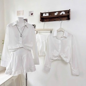 Conjunto Elegante OEM de Blusa de Manga Larga con Botones y Minifalda a Capas - Product Image 3