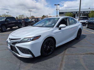 Usado 2023 T * oyota Camry XSE - Product Image 2