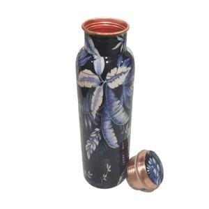 Metal Top Seller Botella de agua de cobre puro Estilo clásico A prueba de fugas Ayurvedic Beneficioso Camping Impresiones personalizadas - Product Image 1