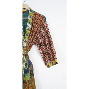 Dernière collection de kimonos d'été élégants et vintage pour femmes, 100% soie, courts, décontractés, imprimés de fleurs et de pois, vêtements de nuit, couvre-vêtement - Product Image 3