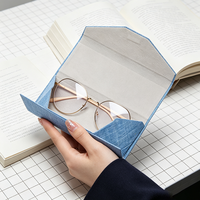 Étui à lunettes pliable en RPET écologique avec logo personnalisé, boîte à lunettes triangulaire pliable, étui de rangement portable en tissu pour lunettes