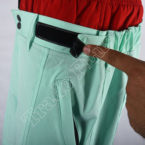 Pantalones de Nieve Verde Menta de Alta Calidad, Impermeables y Aislantes, con Bolsillos Tipo Cargo y Diseño de Cintura Ajustable - Product Image 4