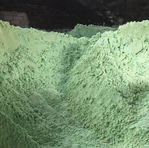 Industrial Grade 98% Agricultural Zinc <b>Sulphate</b> Hepta Powder Appearance - Product Image 1