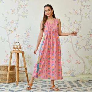 Robe décontractée élégante en coton indien fait à la main pour femmes pour les fêtes et l'été Cadeau de mariée personnalisé en vente! - Product Image 2