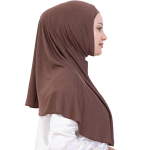 Hijab en polyester doux de qualité supérieure pour femmes musulmanes, respirant, léger, durable, foulard pour un usage quotidien et la prière - Product Image 3