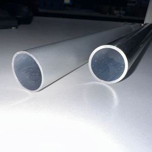 อลูมิเนียมสําเร็จรูปเหล็กและรอบกลมอโนไดซ์ธรรมชาติที่โรงงานผลิตในเวียดนาม Song Hong อลูมิเนียม - Product Image 1