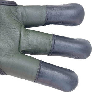 Gants en cuir avec logo personnalisé de haute qualité pour tir à l'arc Protection des mains et protège-doigts pour le sport OEM disponible - Product Image 4