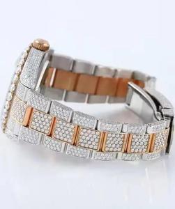 Montre en or rose arabe à la mode unique VVS1 Iced Diamonds Affichage du cadran analogique de haute qualité pour toutes les occasions - Product Image 4