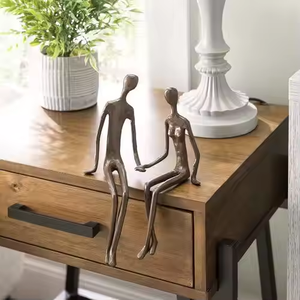 Juego de 2 esculturas modernas de metal de ciervo, diseño negro mate duradero de alta calidad para uso decorativo en el hogar u oficina por decor IMPEX - Product Image 4