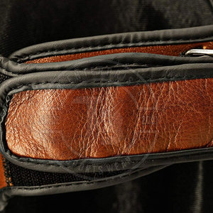 Espinillera de cuero transpirable impermeable de protección profesional de alta calidad para uso de fútbol para adultos - Product Image 6