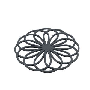 Sous-plat en métal élégant pour soutenir les poêles, les casseroles, les assiettes, les bols et les ustensiles de cuisson tout en ajoutant du charme rustique à la cuisine - Product Image 6