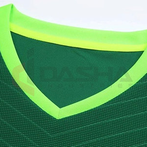 Uniformes de Fútbol de Alta Calidad, Secado Rápido, Transpirables, 100% Poliéster, Personalizados con Impresión Digital, Ropa de Equipo con Logotipo Personalizado, Venta en Línea - Product Image 2