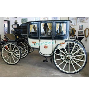 Carro funerario tradicional tirado por caballos, el último carro funerario tirado por caballos blancos, carruajes funerarios blancos antiguos - Product Image 4