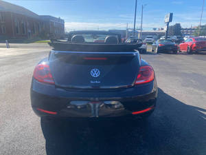 Volkswagen Beetle Convertible 2016 Usado, Volante a la Izquierda - Product Image 6