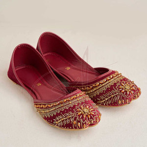 New Arrival Hot Product Waterproof Fashion Handmade Khussas Lightweight Genuine Leather Midsole All Seasons Unique <b>Design</b> Online - Product Image 1