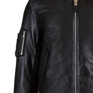 เสื้อโค้ทหนังสำหรับผู้ชายเสื้อแจ็กเก็ตแฟชั่นสำหรับผู้ชายสำหรับใส่กลางแจ้งออกแบบโลโก้ได้ตามต้องการ - Product Image 3